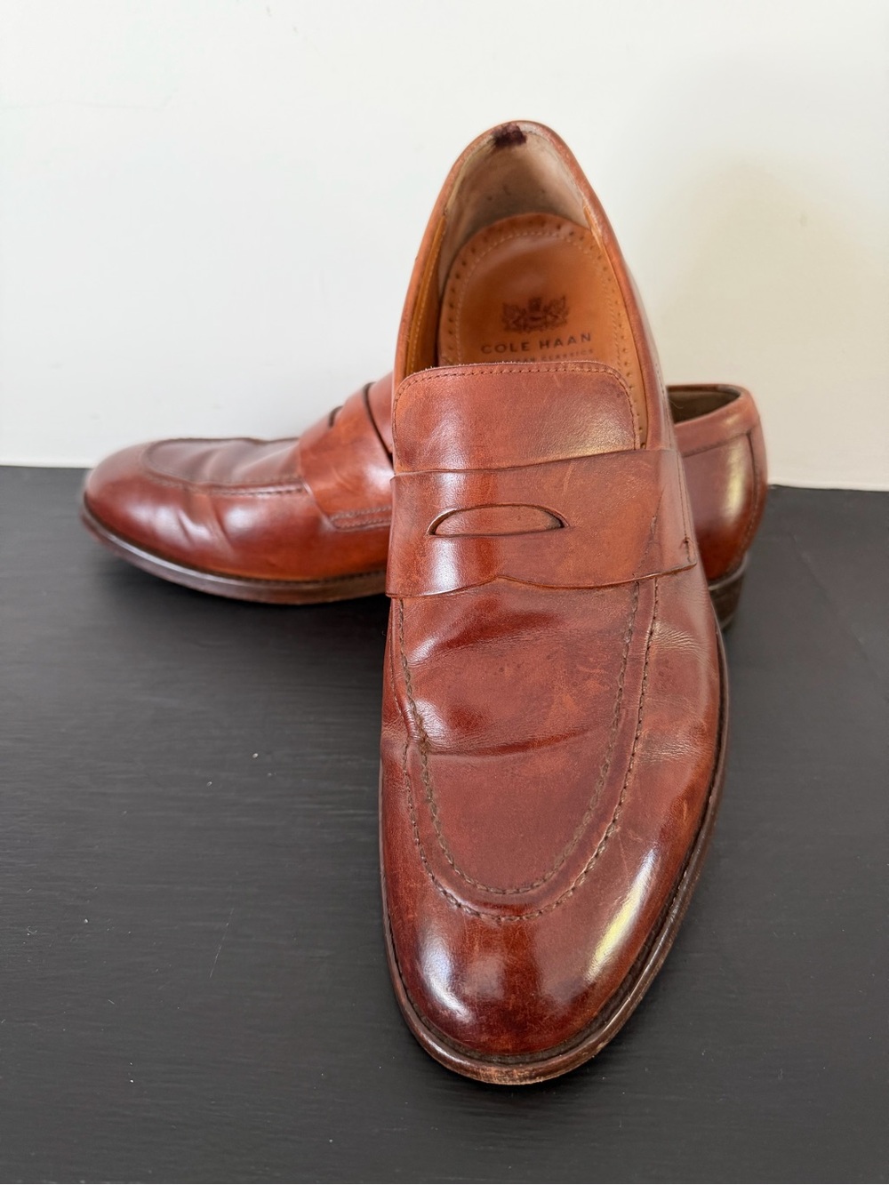 Cole Haan American Classics Loafer. Size 9 1/2B. Very Good Condition.